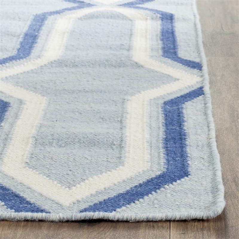 Safavieh Dhurries Light Blue Contemporary Rug - 9' x 12'
