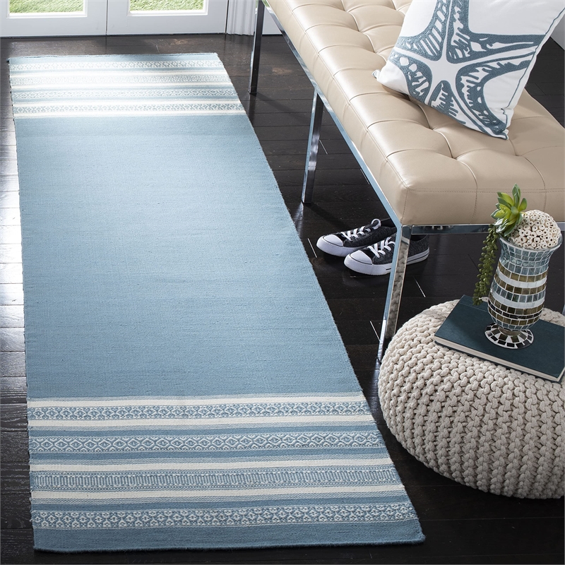Safavieh Dhurries Turquoise Contemporary Rug - 2'6