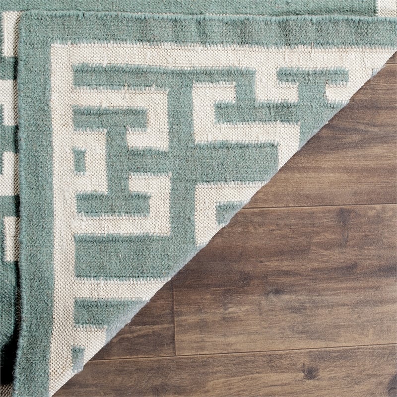 Safavieh Dhurries Seafoam Contemporary Rug - Runner 2'6
