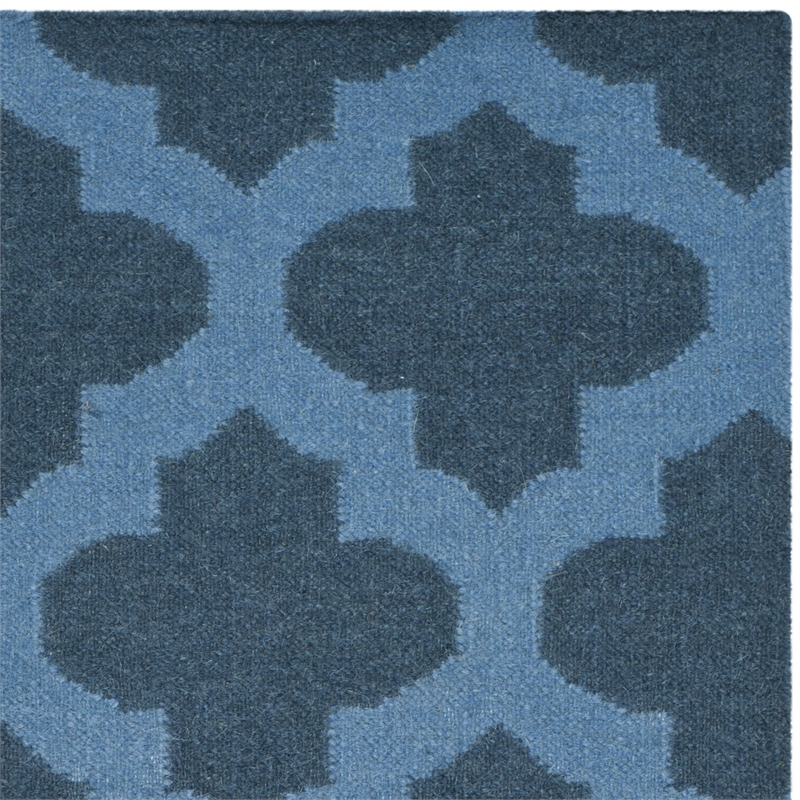 Safavieh Dhurries Ink Contemporary Rug - 5' x 8'