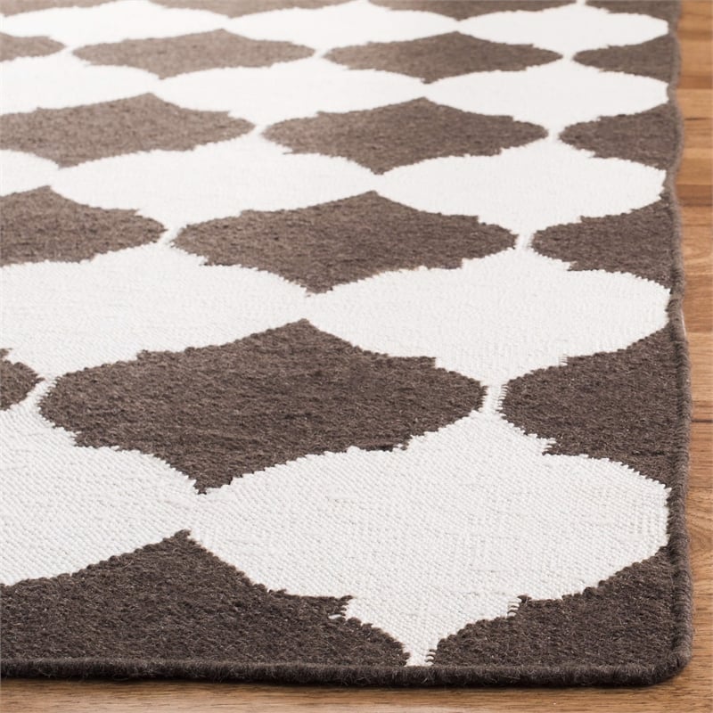 Safavieh Dhurries Brown Contemporary Rug - 3' x 5'