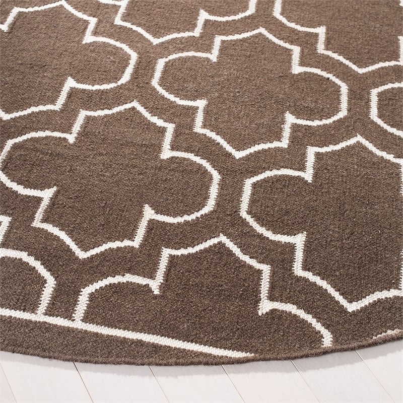 Safavieh Dhurries Brown Contemporary Rug - Round 7'