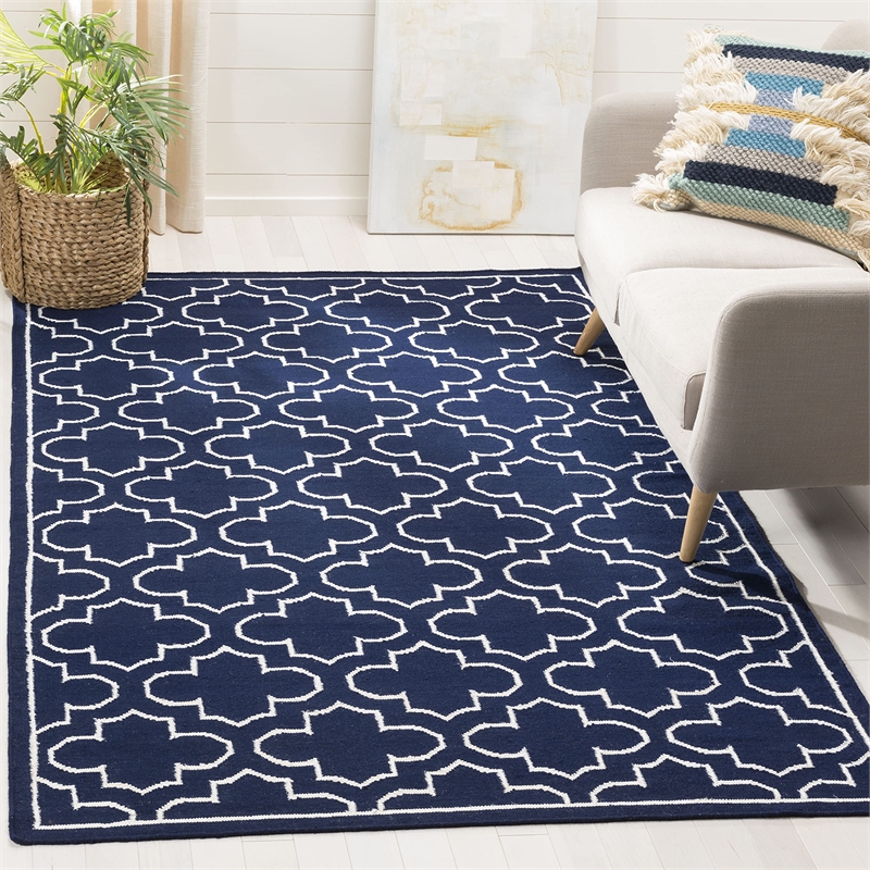 Safavieh Dhurries Navy Contemporary Rug - 5' x 8'