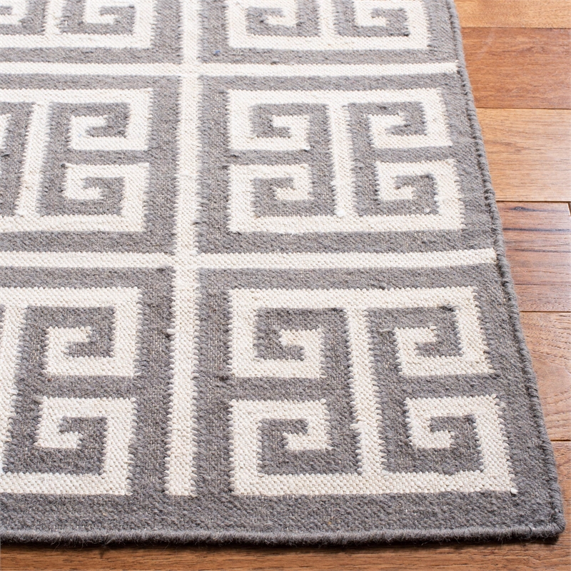 Safavieh Dhurries Grey Contemporary Rug - 4' x 6'