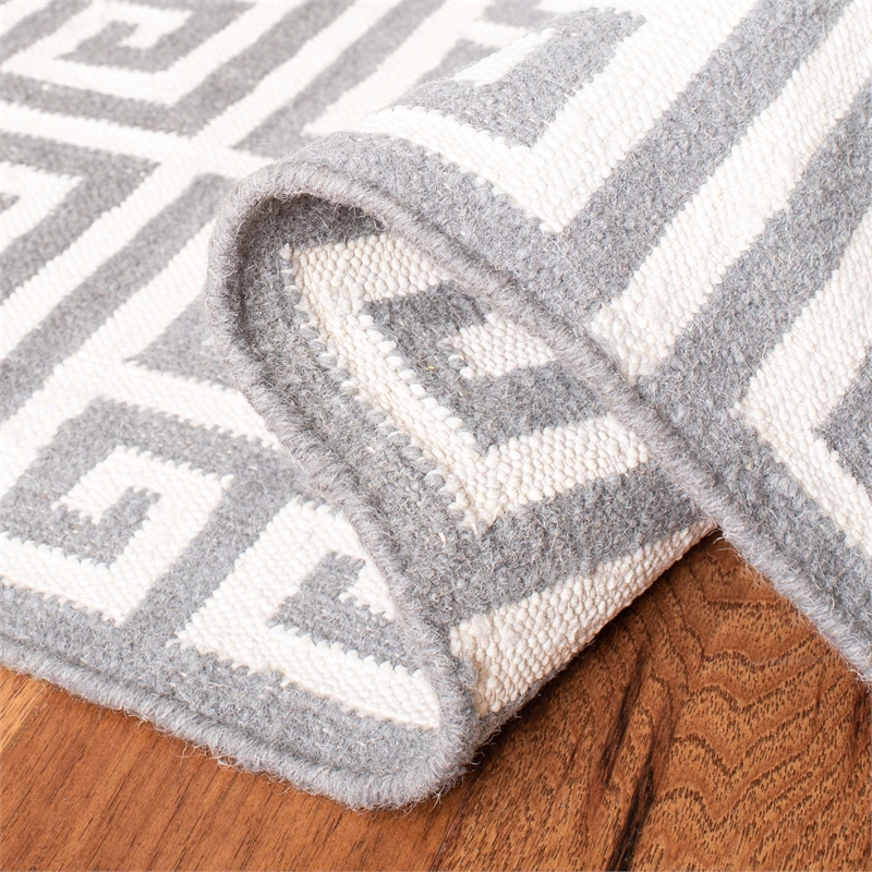 Safavieh Dhurries Grey Contemporary Rug - 5' x 8'