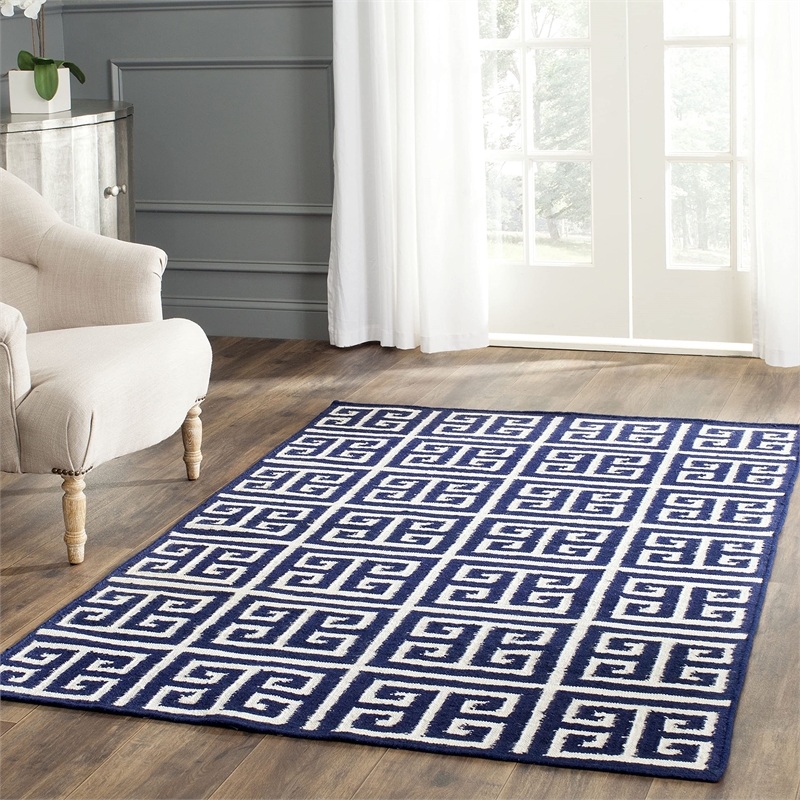 Safavieh Dhurries Navy Contemporary Rug - 4' x 6'