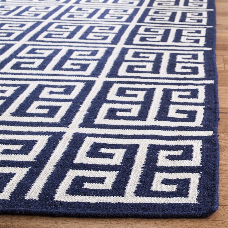 Safavieh Dhurries Navy Contemporary Rug - 5' x 8'