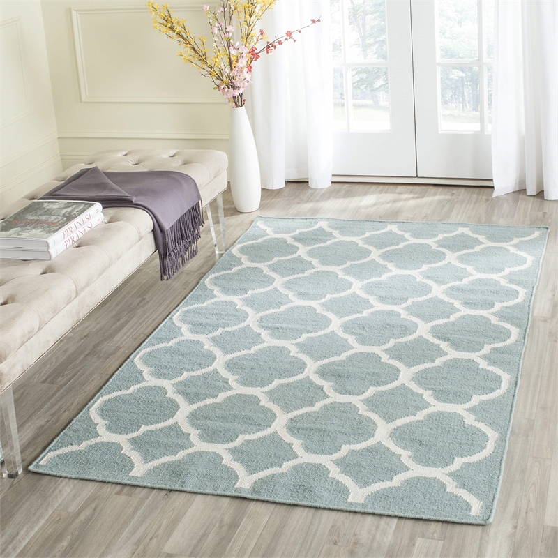 Safavieh Dhurries Blue Contemporary Rug - 6' x 9'