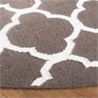 Safavieh Dhurries Brown Contemporary Rug - Round 7'