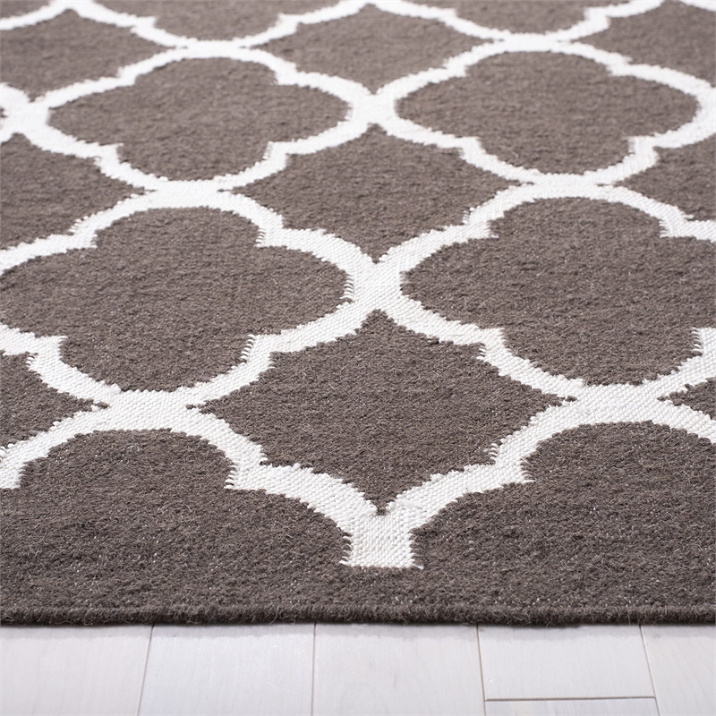 Safavieh Dhurries Brown Contemporary Rug - Runner 2'6