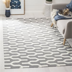 Safavieh Dhurries Silver Contemporary Rug - 5' x 8'