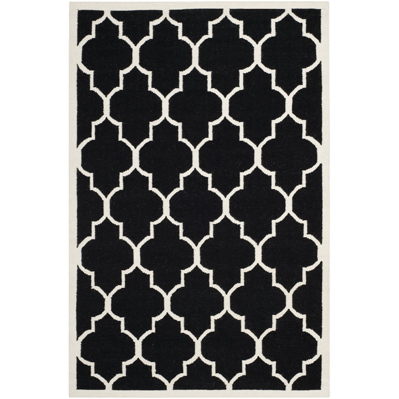 Safavieh Dhurries Black Contemporary Rug - 4' x 6'
