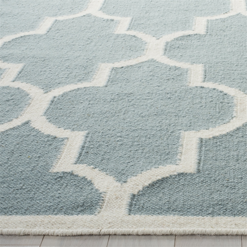 Safavieh Dhurries Light Blue Contemporary Rug - 6' x 9'