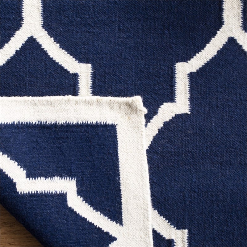 Safavieh Dhurries Navy Contemporary Rug - 5' x 8'
