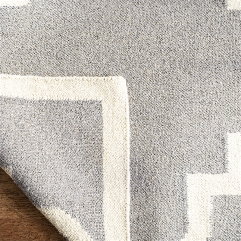 Safavieh Dhurries Grey Contemporary Rug - 9' x 12'