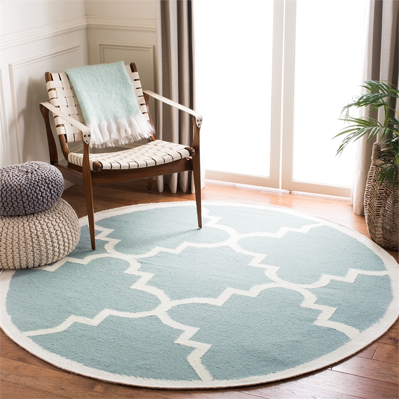 Safavieh Dhurries Light Blue Contemporary Rug - Round 6'