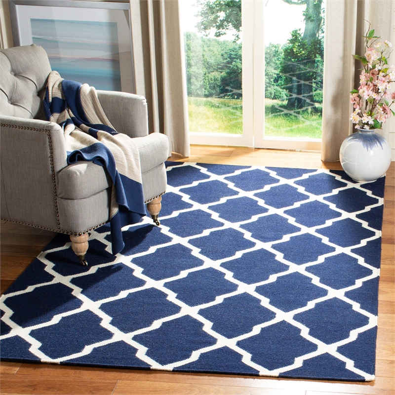 Safavieh Dhurries Navy Contemporary Rug - 5' x 8'