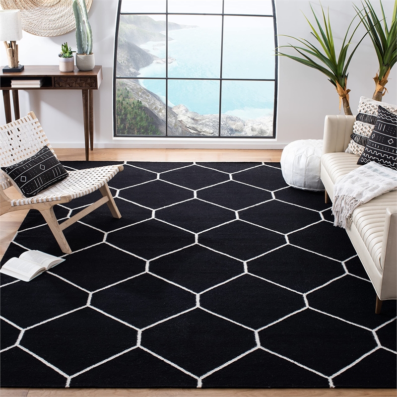 Safavieh Dhurries Black Contemporary Rug - 8' x 10'