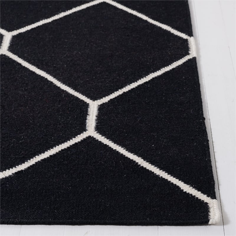 Safavieh Dhurries Black Contemporary Rug - 9' x 12'
