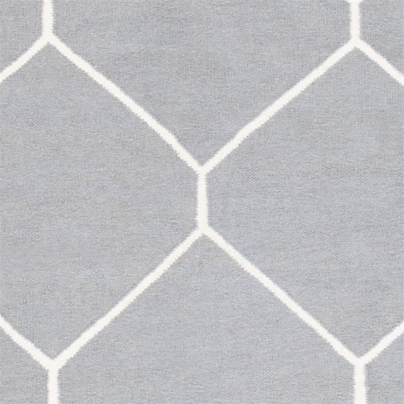 Safavieh Dhurries Grey Contemporary Rug - 6' x 9'
