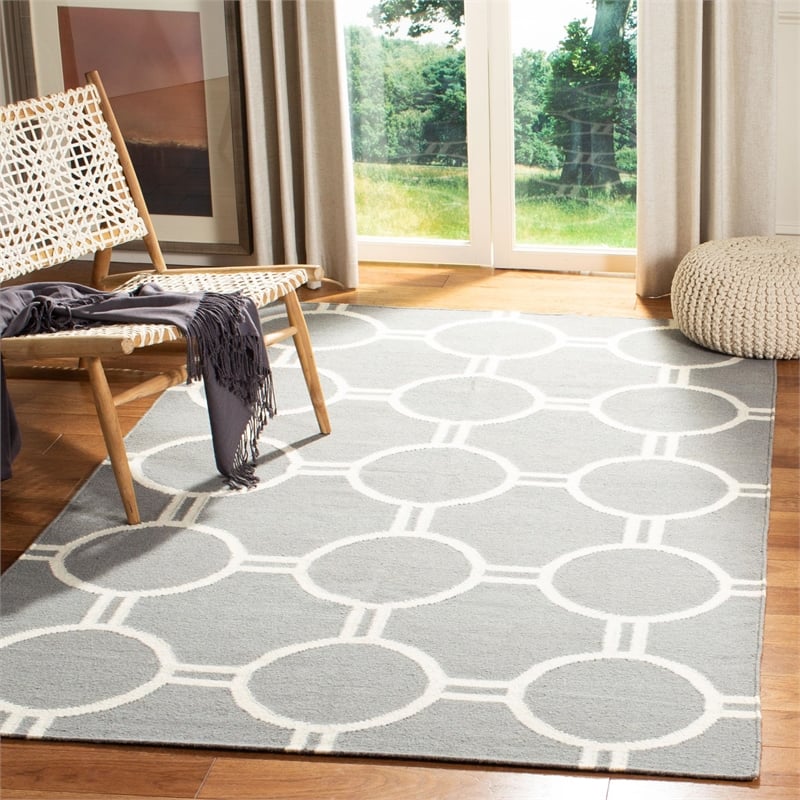 Safavieh Dhurries Grey Contemporary Rug - 4' x 6'