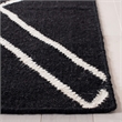 Safavieh Dhurries Black Contemporary Rug - 5' x 8'