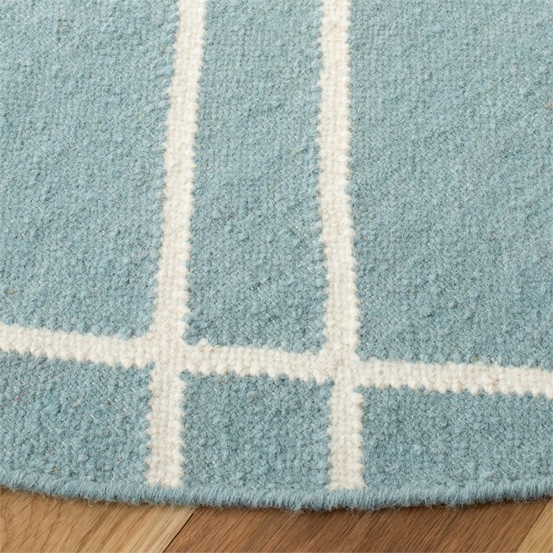 Safavieh Dhurries Light Blue Contemporary Rug - Round 6'