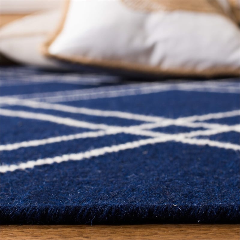 Safavieh Dhurries Navy Contemporary Rug - 8' x 10'
