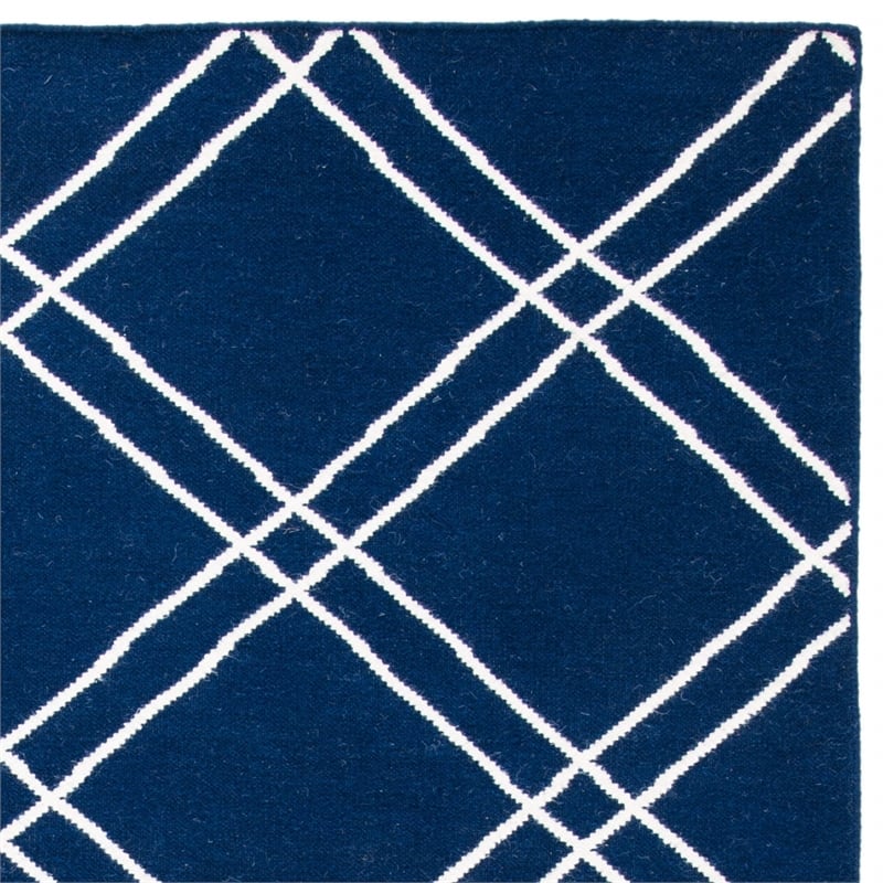 Safavieh Dhurries Navy Contemporary Rug - 8' x 10'