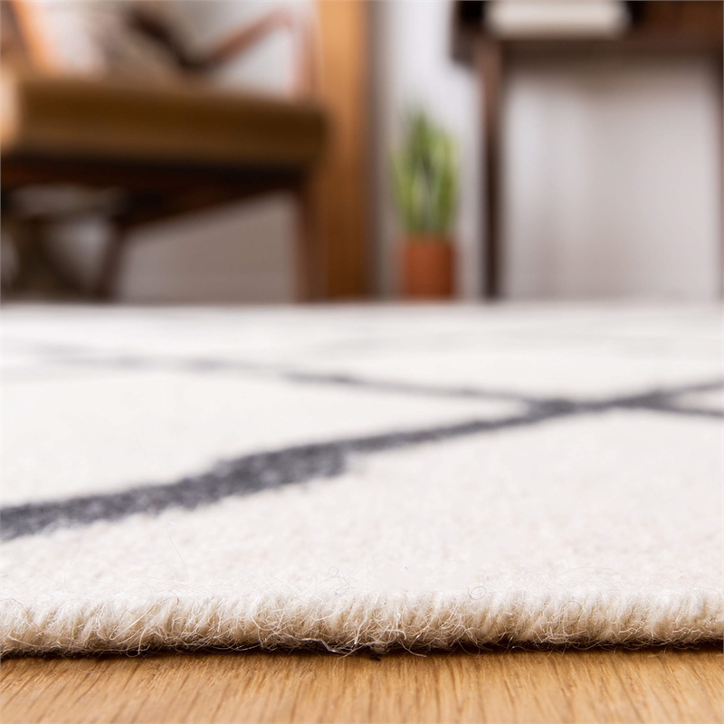 Safavieh Dhurries Ivory Contemporary Rug - 2'6
