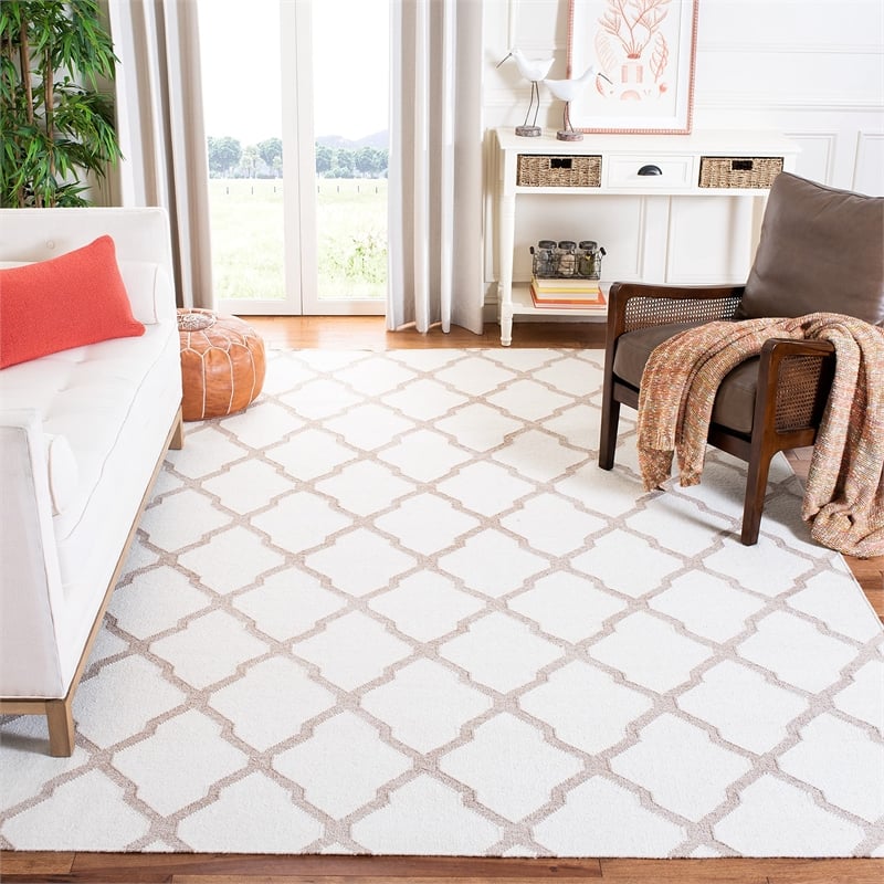 Safavieh Dhurries Ivory Contemporary Rug - 8' x 10'