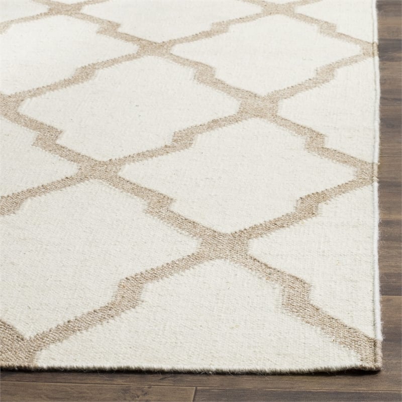 Safavieh Dhurries Ivory Contemporary Rug - 8' x 10'