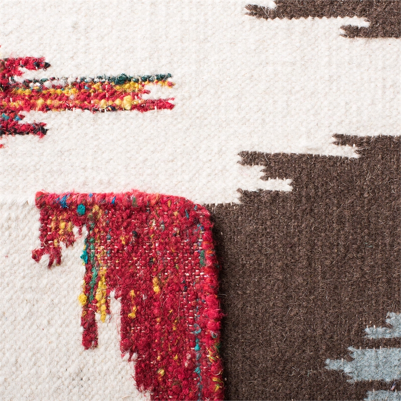 Safavieh Dhurries  Contemporary Rug - 2'6
