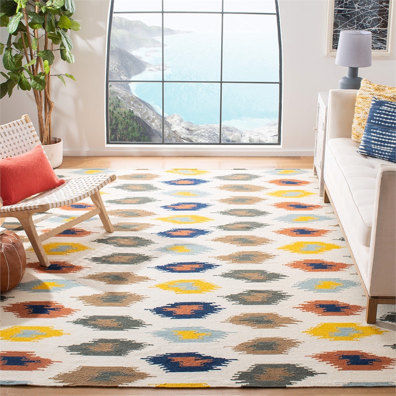 Safavieh Dhurries Ivory Contemporary Rug - 8' x 10'