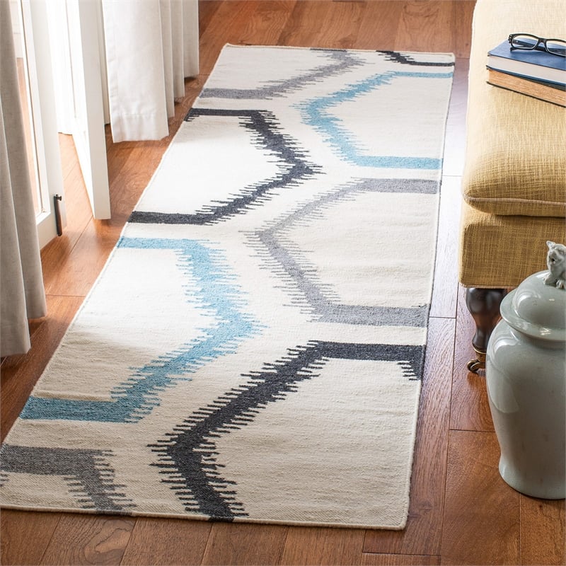 Safavieh Dhurries Ivory Contemporary Rug - 2'6