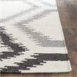 Safavieh Dhurries Ivory Contemporary Rug - 2'6