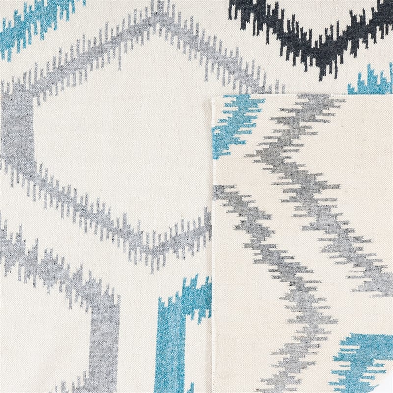 Safavieh Dhurries Ivory Contemporary Rug - 2'6