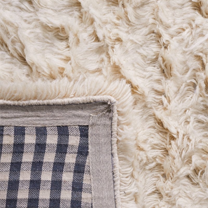 Safavieh Flokati Ivory Shag Rug - Round 6'