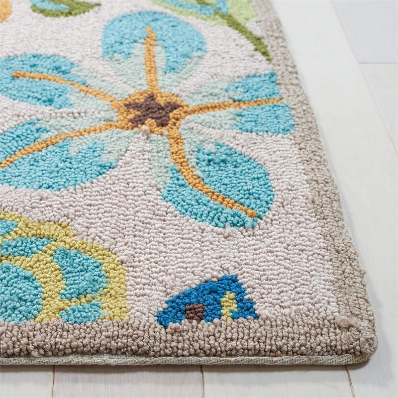 Safavieh Four Seasons Ivory Indoor Rug - 3'6