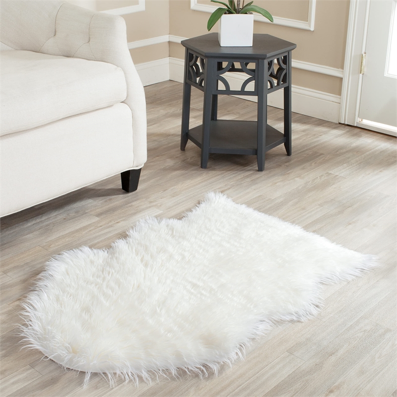 Safavieh Faux Sheep Skin Ivory Shag Rug - 2' x 3'