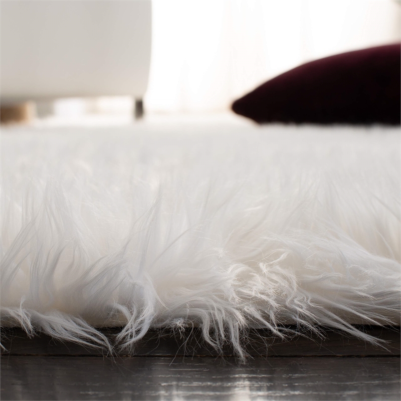 Safavieh Faux Sheep Skin Ivory Shag Rug - 2' x 3'