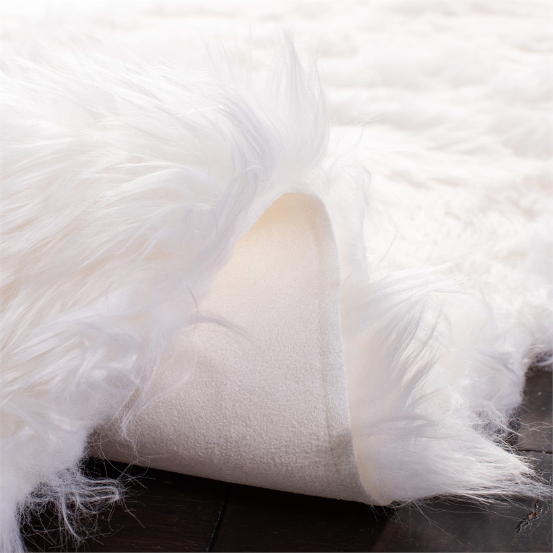 Safavieh Faux Sheep Skin Ivory Shag Rug - 2' x 3'