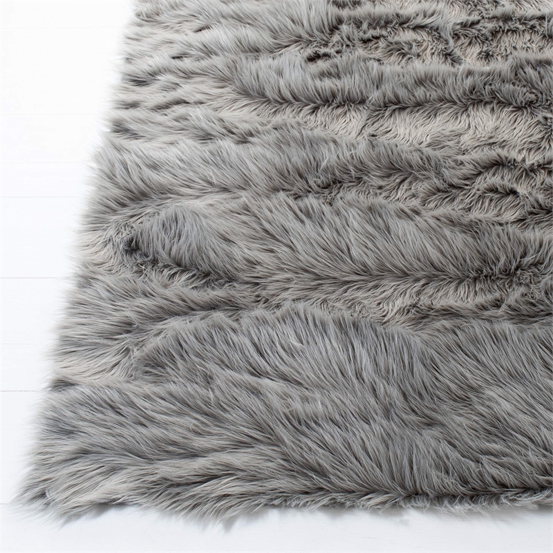 Safavieh Faux Sheep Skin Grey Shag Rug - 6' x 9'