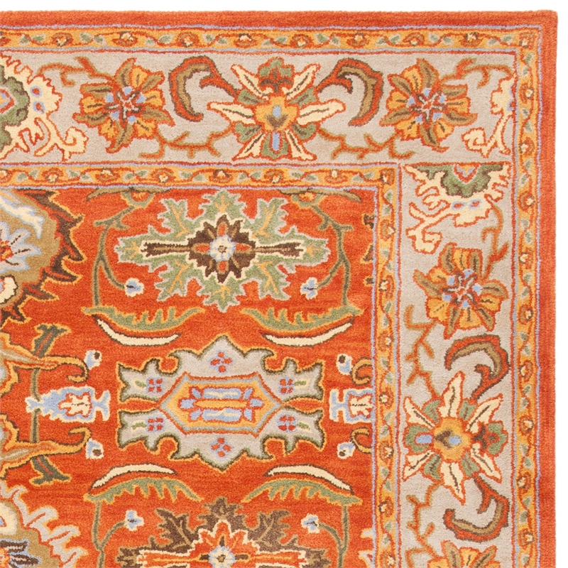 Safavieh Heritage Light Grey Traditional Rug - 5' x 8'