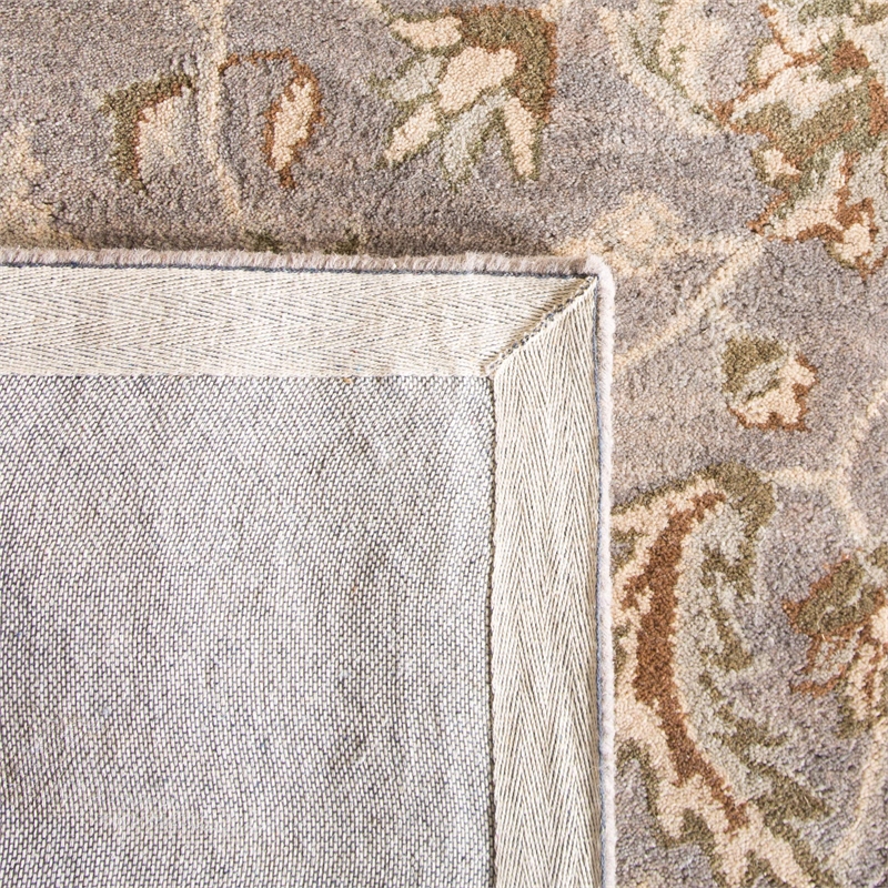Safavieh Heritage Grey Traditional Rug - 4' x 6'