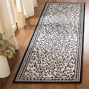 Safavieh Chelsea Black Transitional Rug - Runner 2'6&quot x 14'