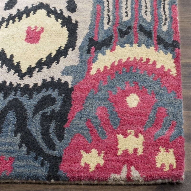 Safavieh Ikat Beige Contemporary Rug - 6' x 9'