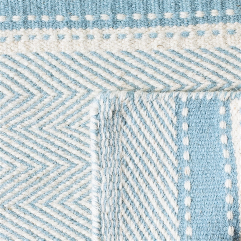 Safavieh Kilim Light Blue Contemporary Rug - Runner 2'3