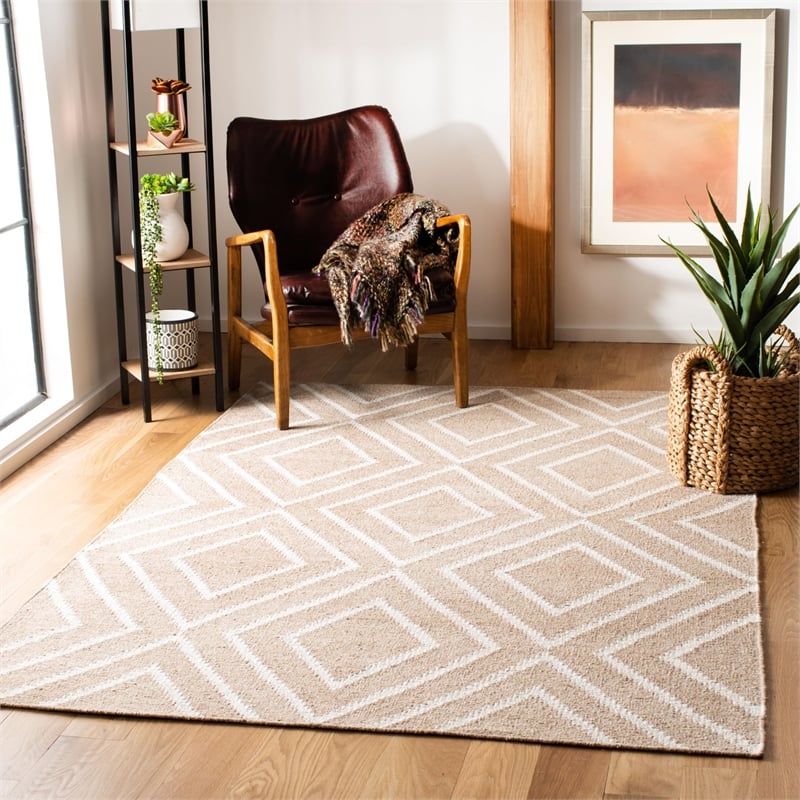 Safavieh Kilim Ivory Contemporary Rug - 4' x 6'