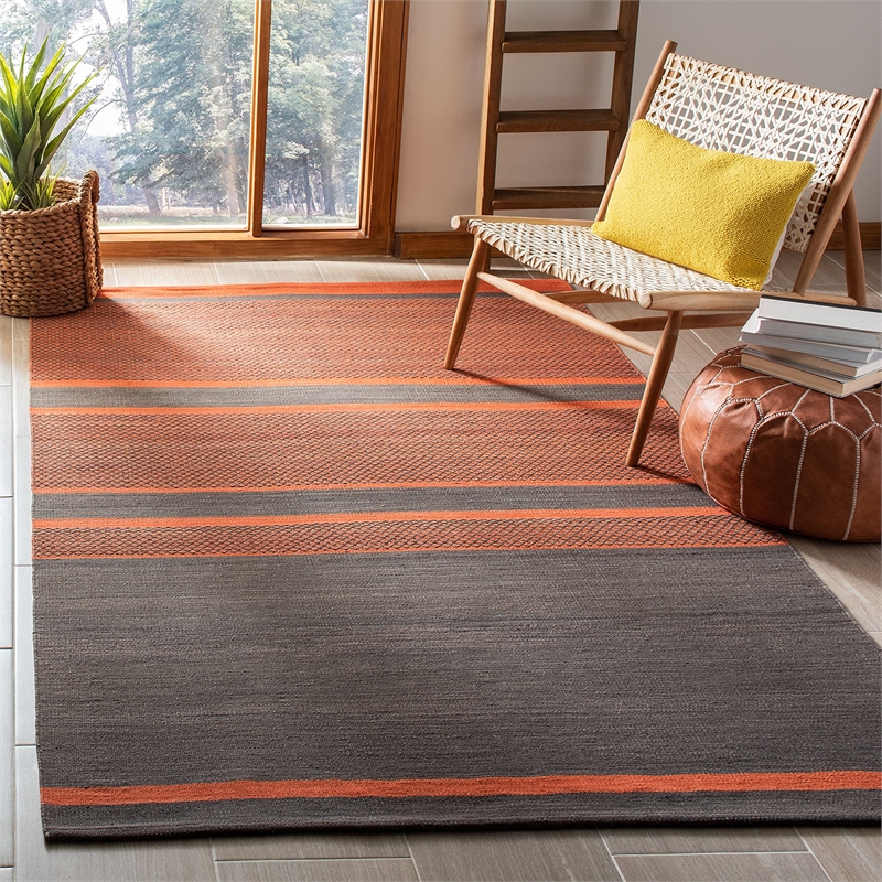 Safavieh Kilim Dark Grey Contemporary Rug - 4' x 6'